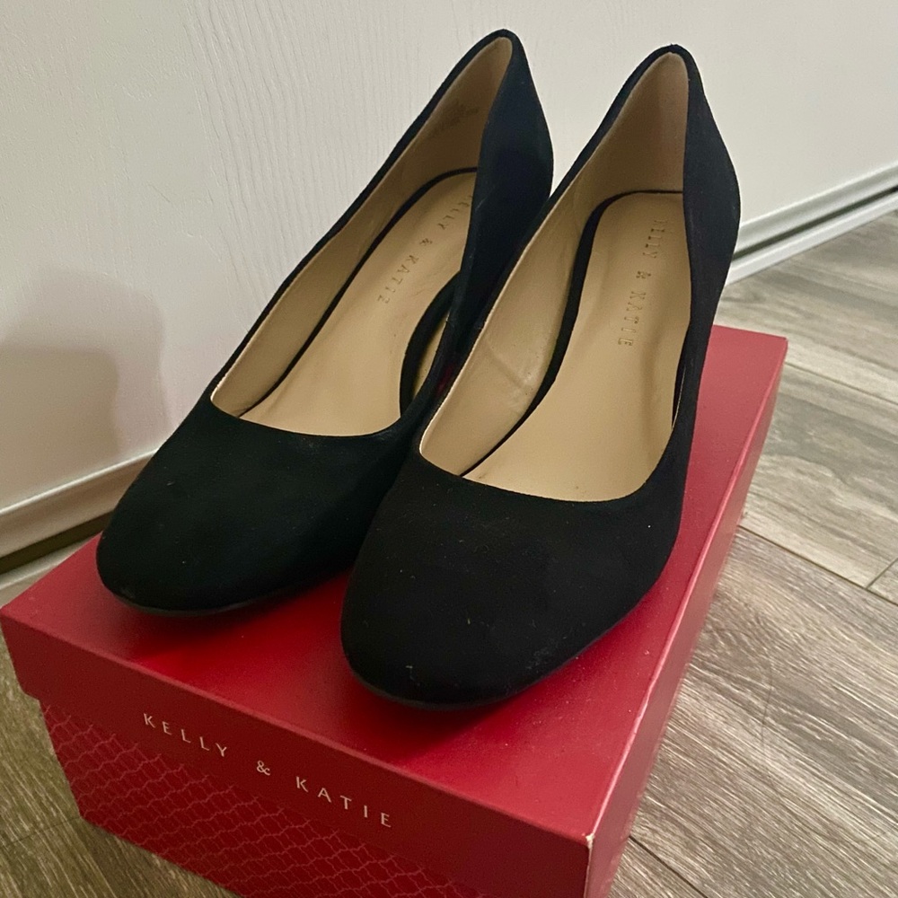 Kelly and Katie Heels (Size 7.5)